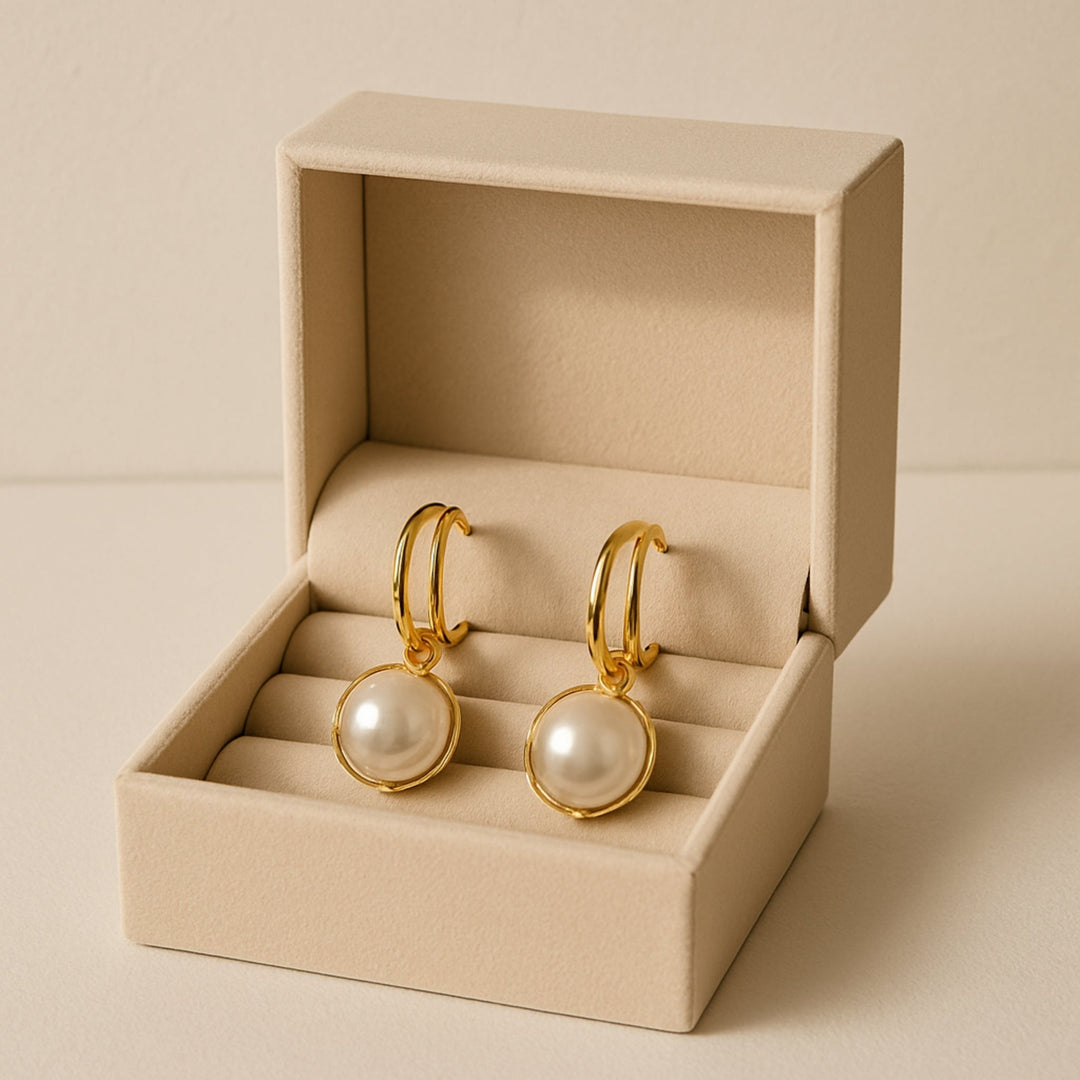 Elegant Earrings in Golden Pearls