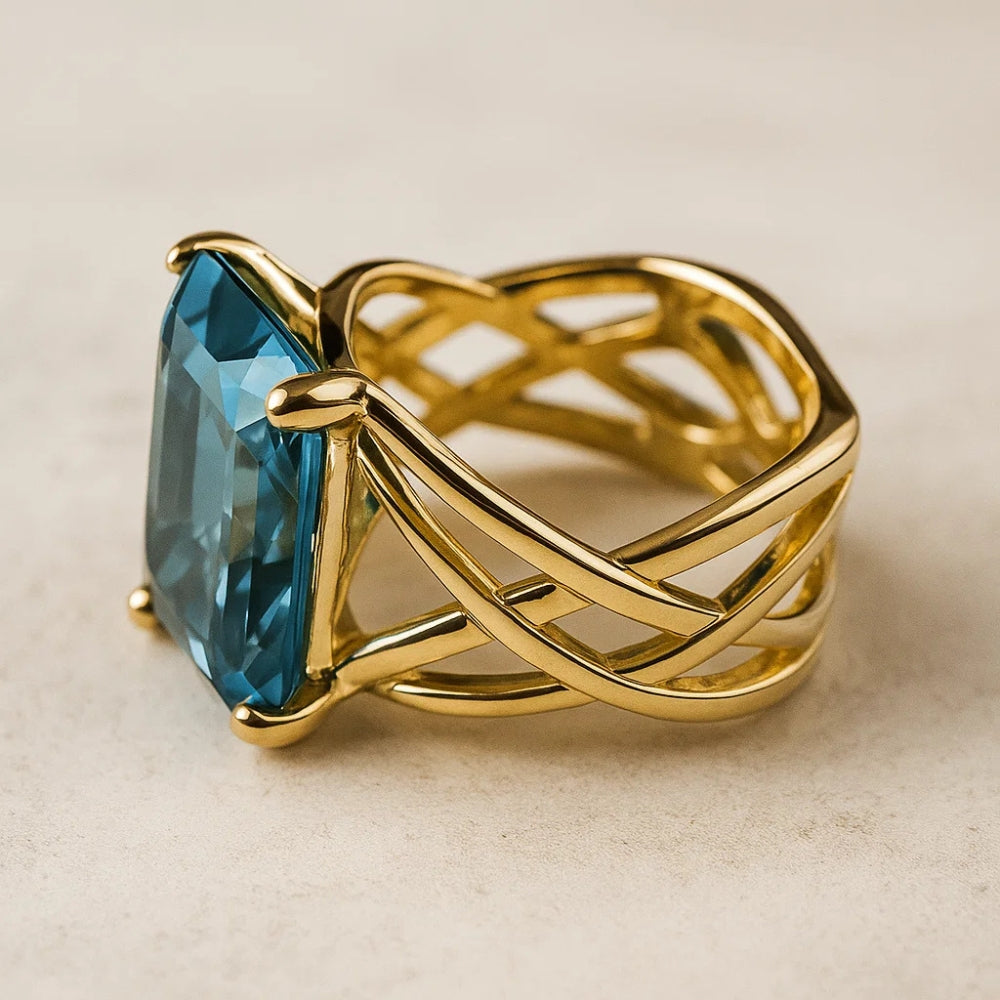 Vintage Gold Ring with Blue Zirconia
